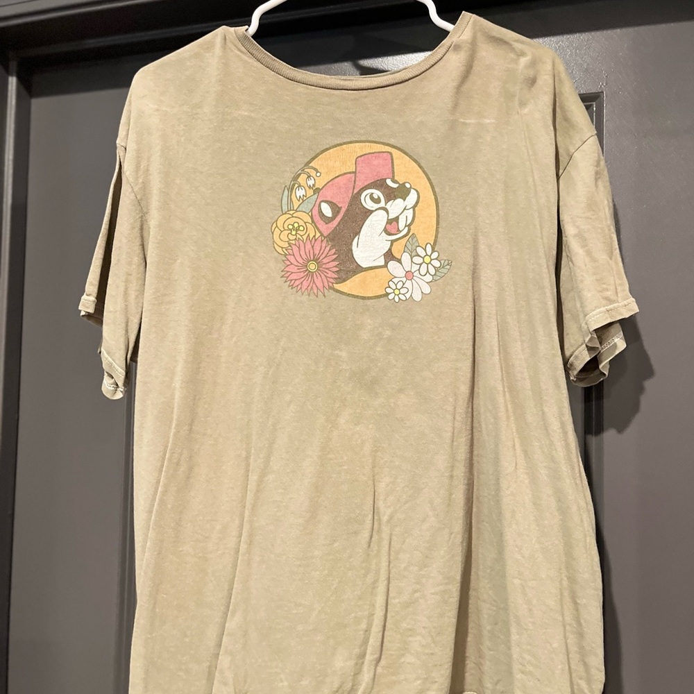 Bucees Graphic Tee